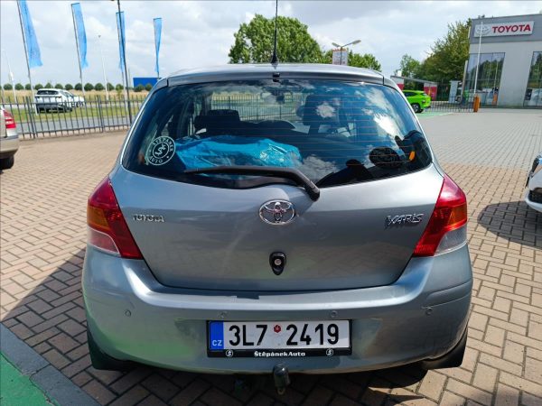 Toyota - Yaris.jpg