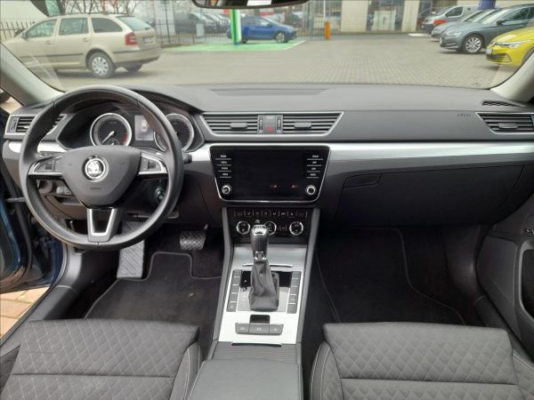 Škoda - Superb.jpg