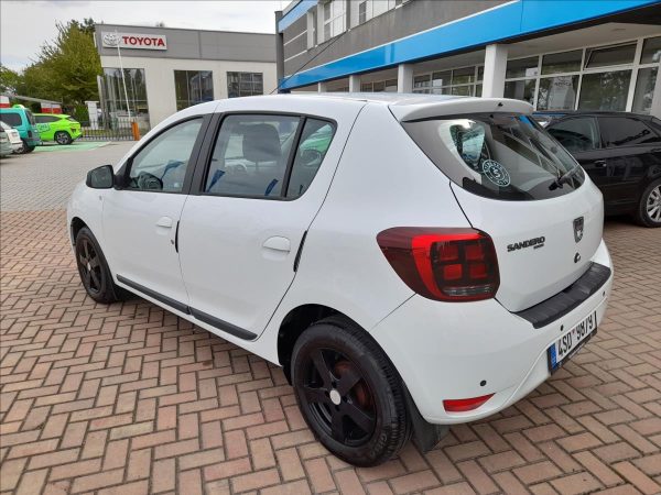 Dacia - Sandero.jpg