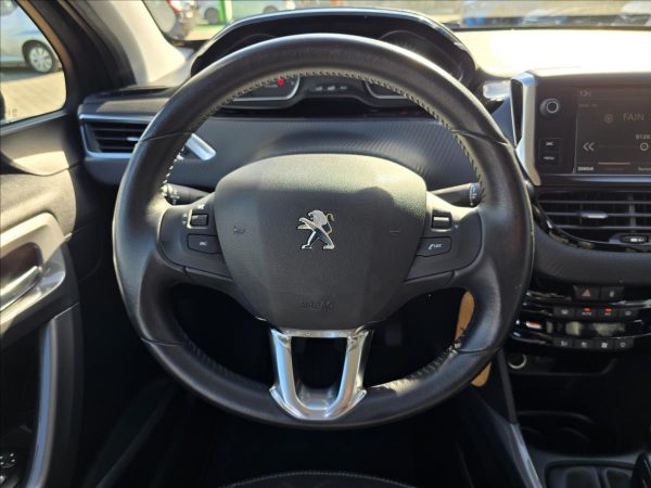 Peugeot - 2008.jpg