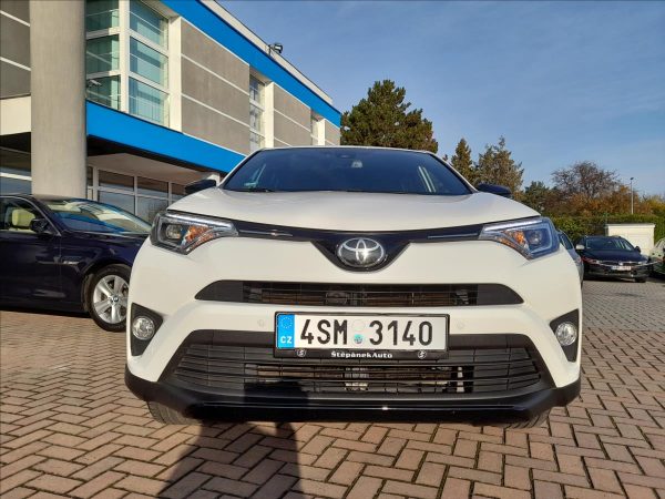 Toyota - RAV4.jpg