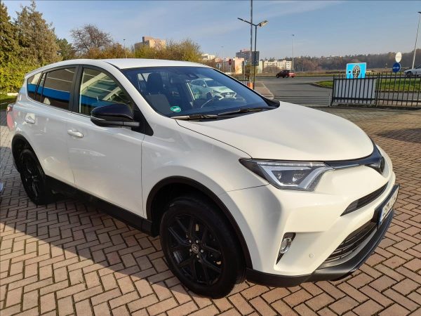 Toyota - RAV4.jpg