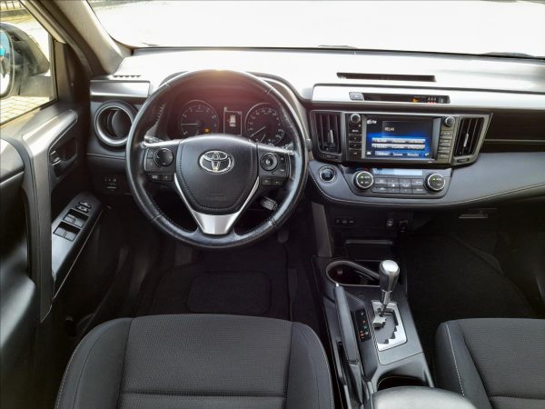 Toyota - RAV4.jpg