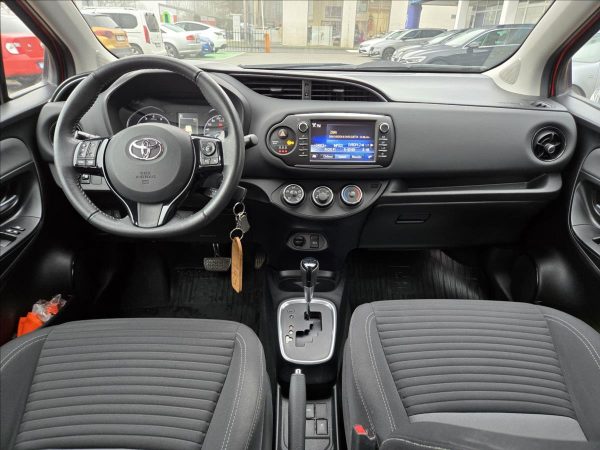 Toyota - Yaris.jpg