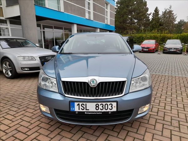 Škoda - Octavia.jpg