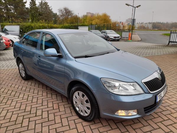 Škoda - Octavia.jpg