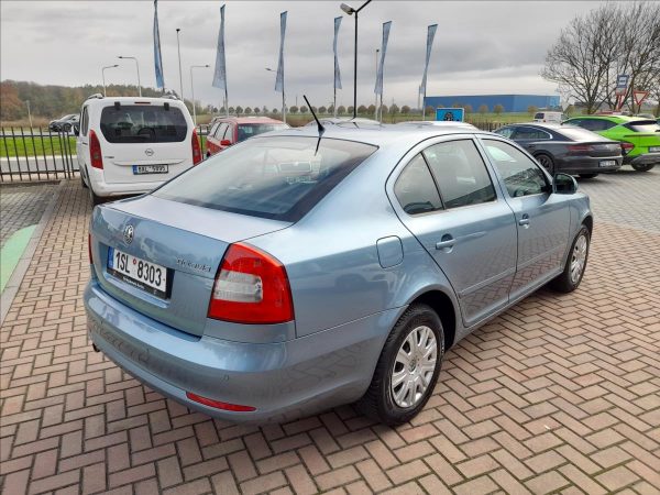 Škoda - Octavia.jpg