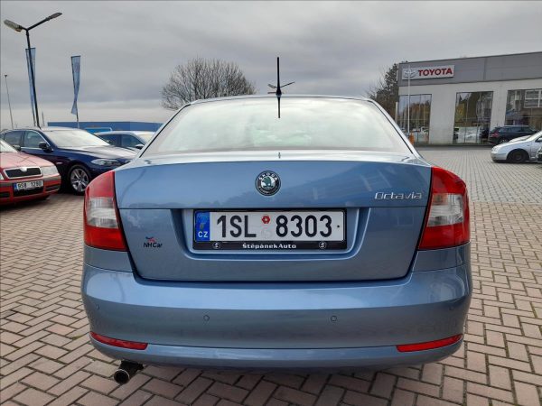 Škoda - Octavia.jpg