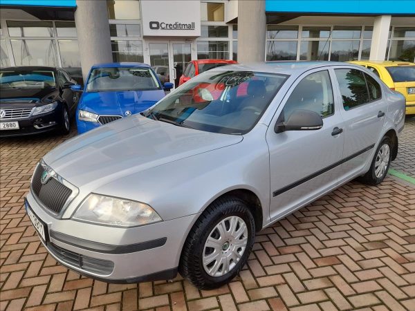 Škoda - Octavia.jpg