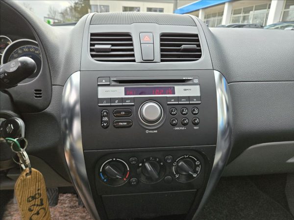 Suzuki - SX4.jpg