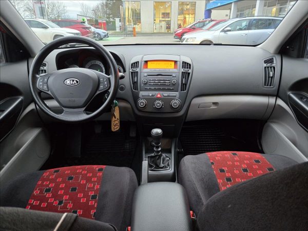 Kia - Ceed.jpg