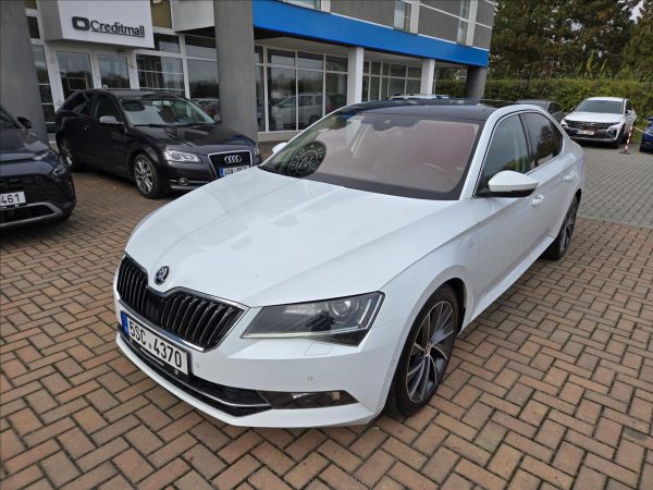 Škoda - Superb.jpg